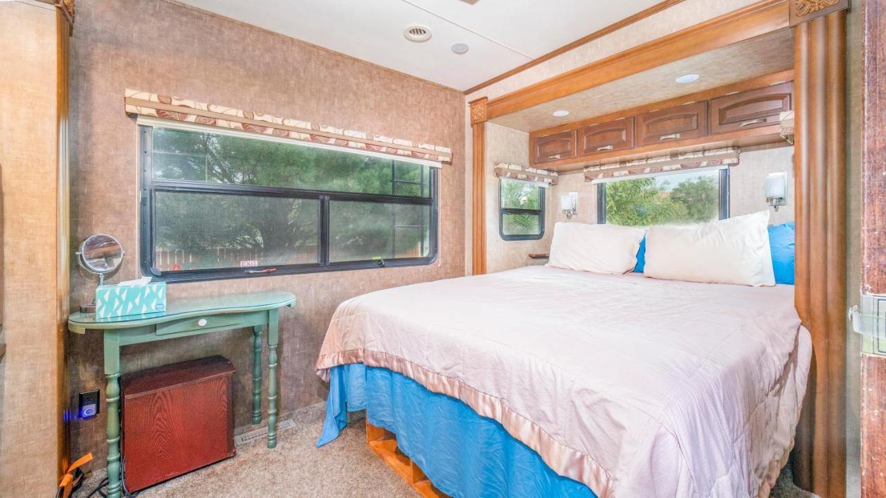 Outdoor Glamping Large 5Th Wheel Setup Ok4A Leilighet Moab Eksteriør bilde